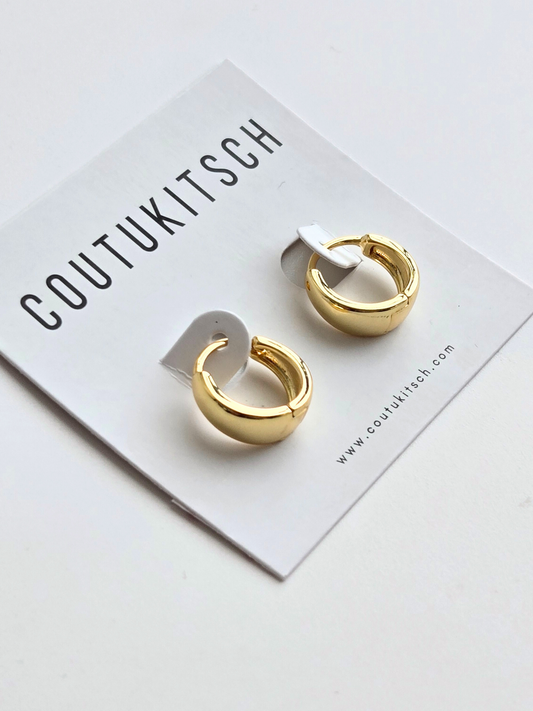 009 | simple dome huggie hoops