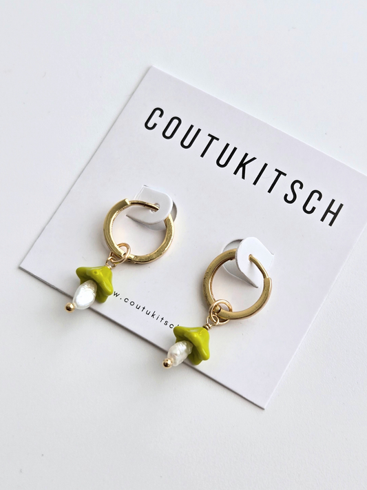 043 | green mushroom pearl earrings