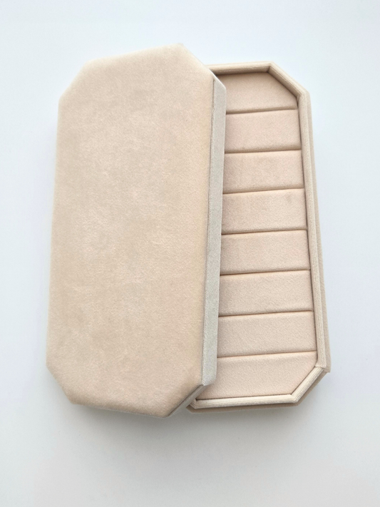 130 | cream ring tray case