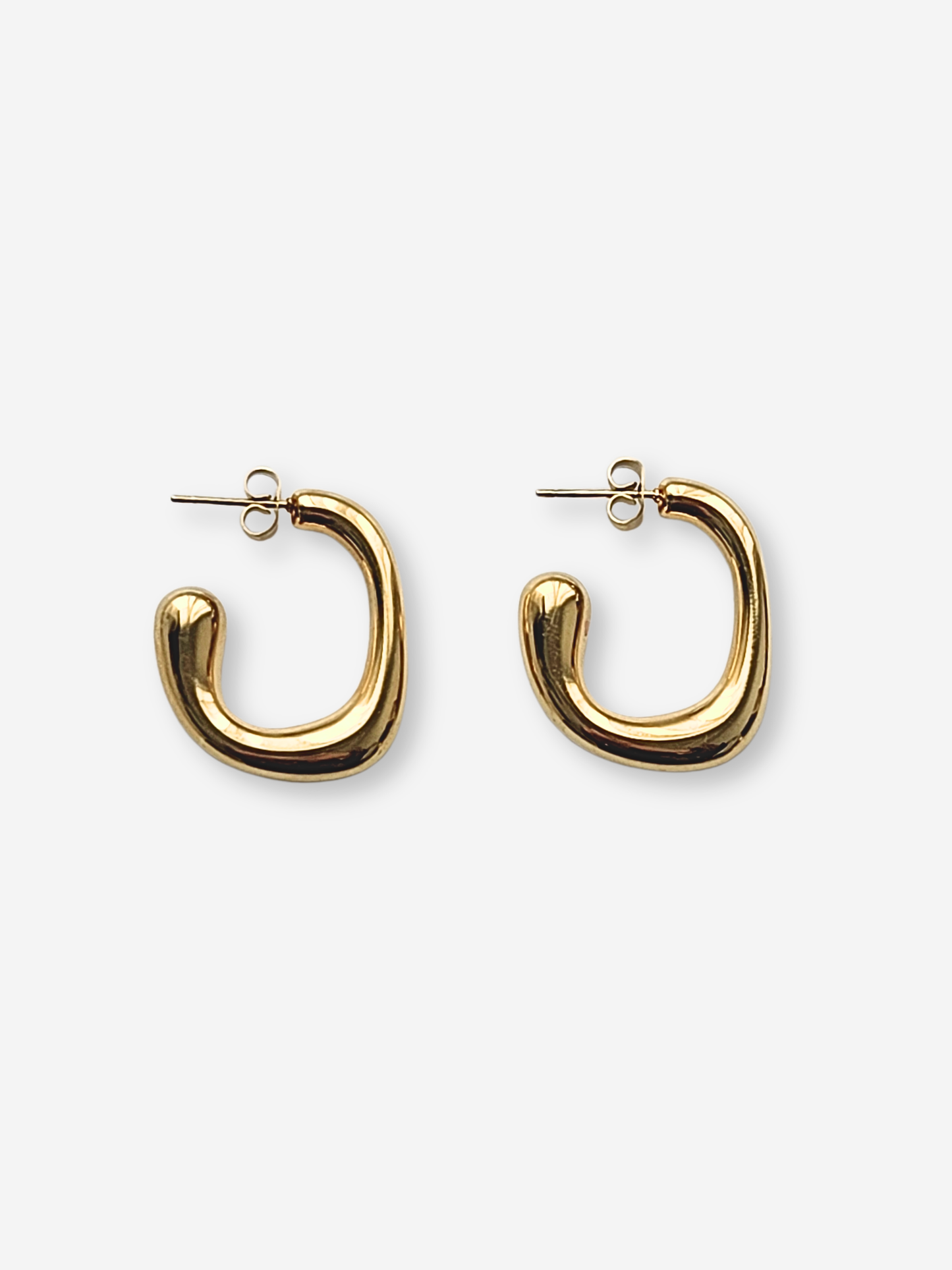 Suki Hoops