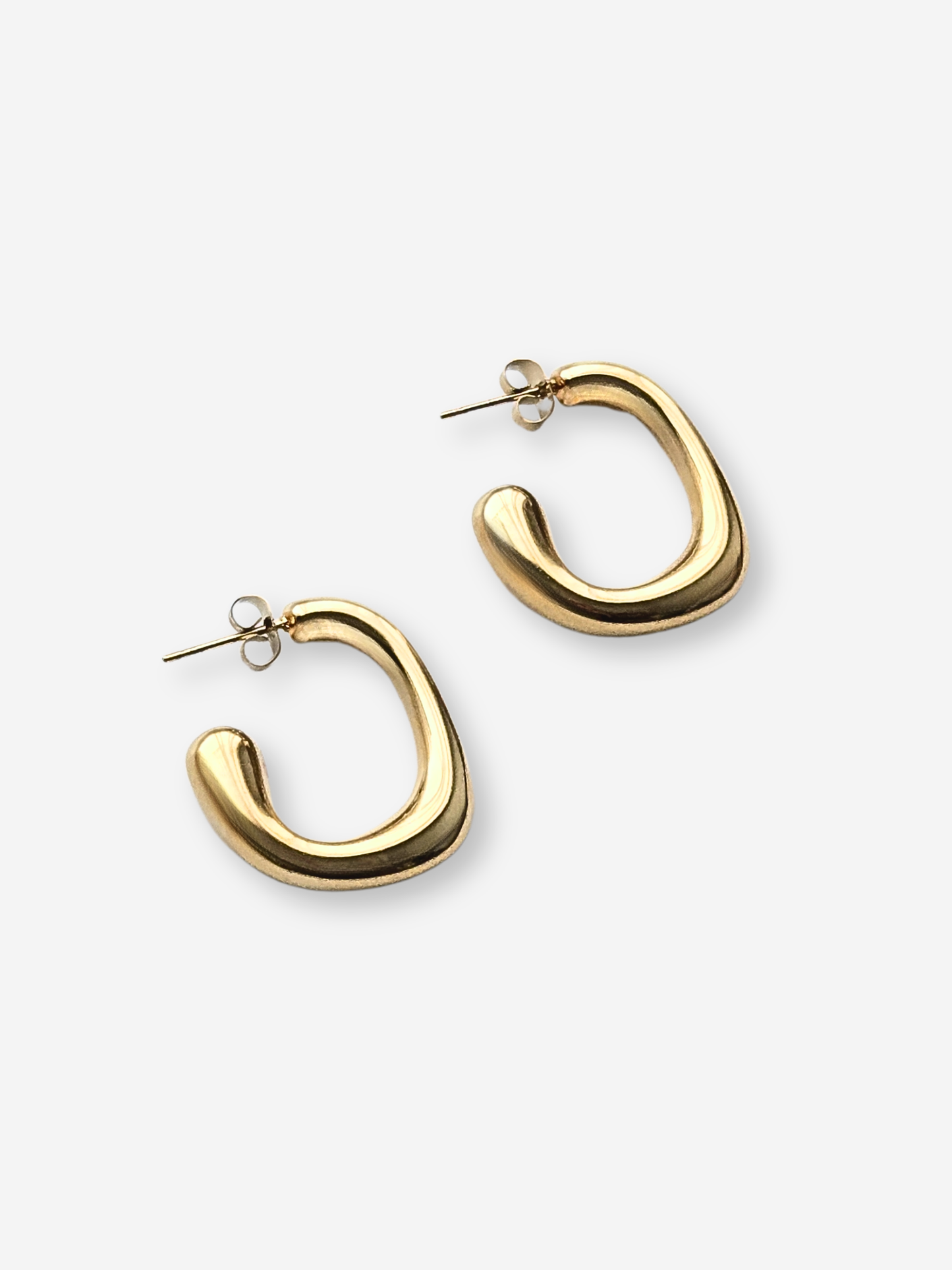 Suki Hoops