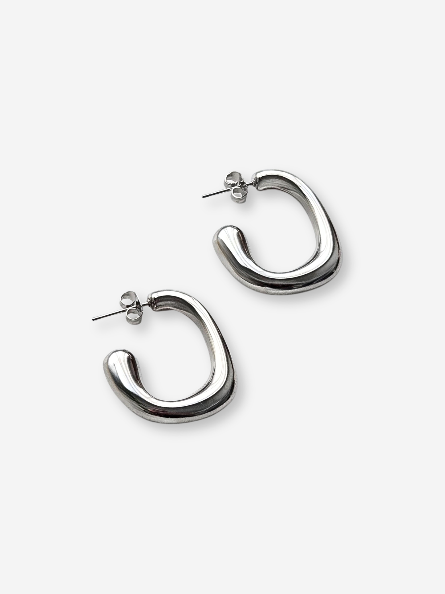 Suki Hoops
