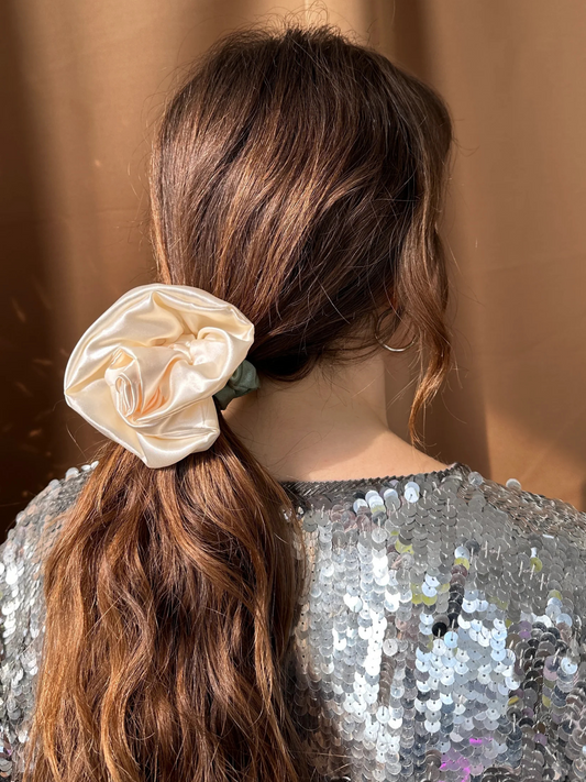 Rosette Scrunchie | Ivory