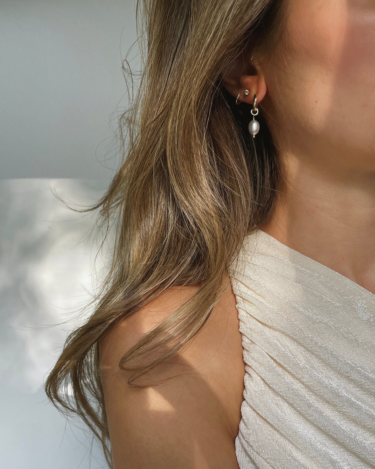 GOLDIE | Esi Hoop Charm