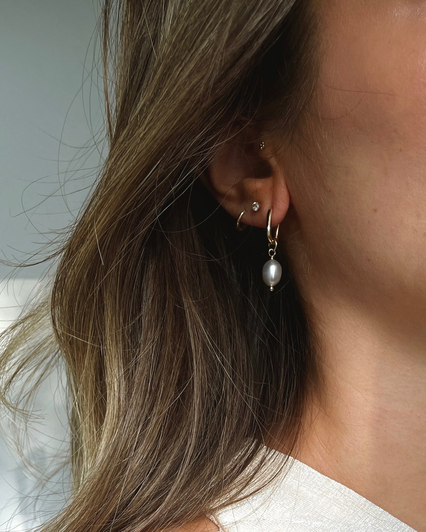 GOLDIE | Esi Hoop Charm