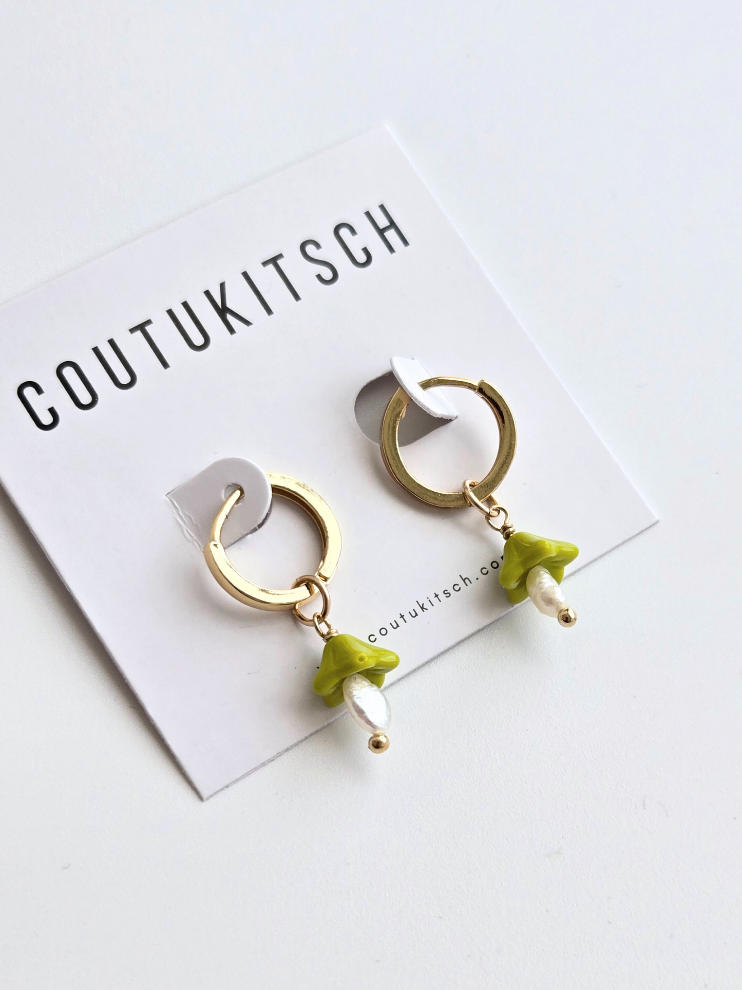 043 | green mushroom pearl earrings