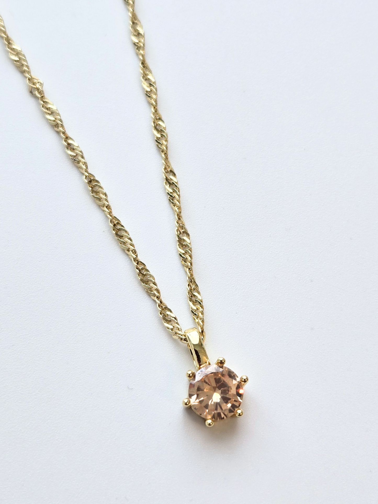 047 | round peach crystal necklace