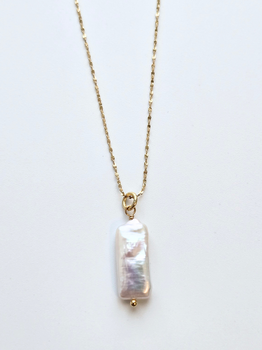 062 | baroque pearl necklace