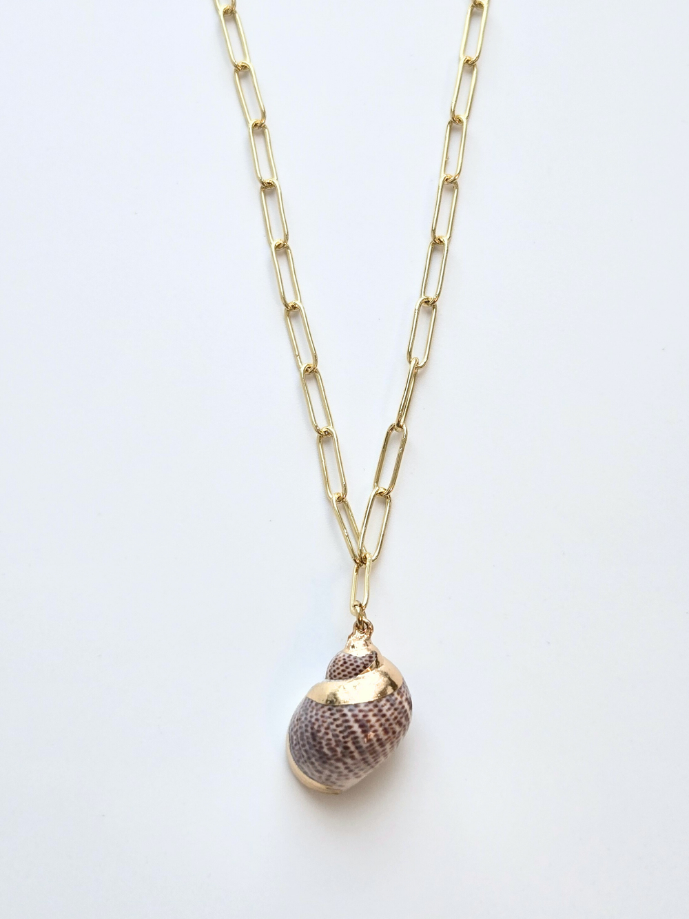068 | spotted snail shell necklace