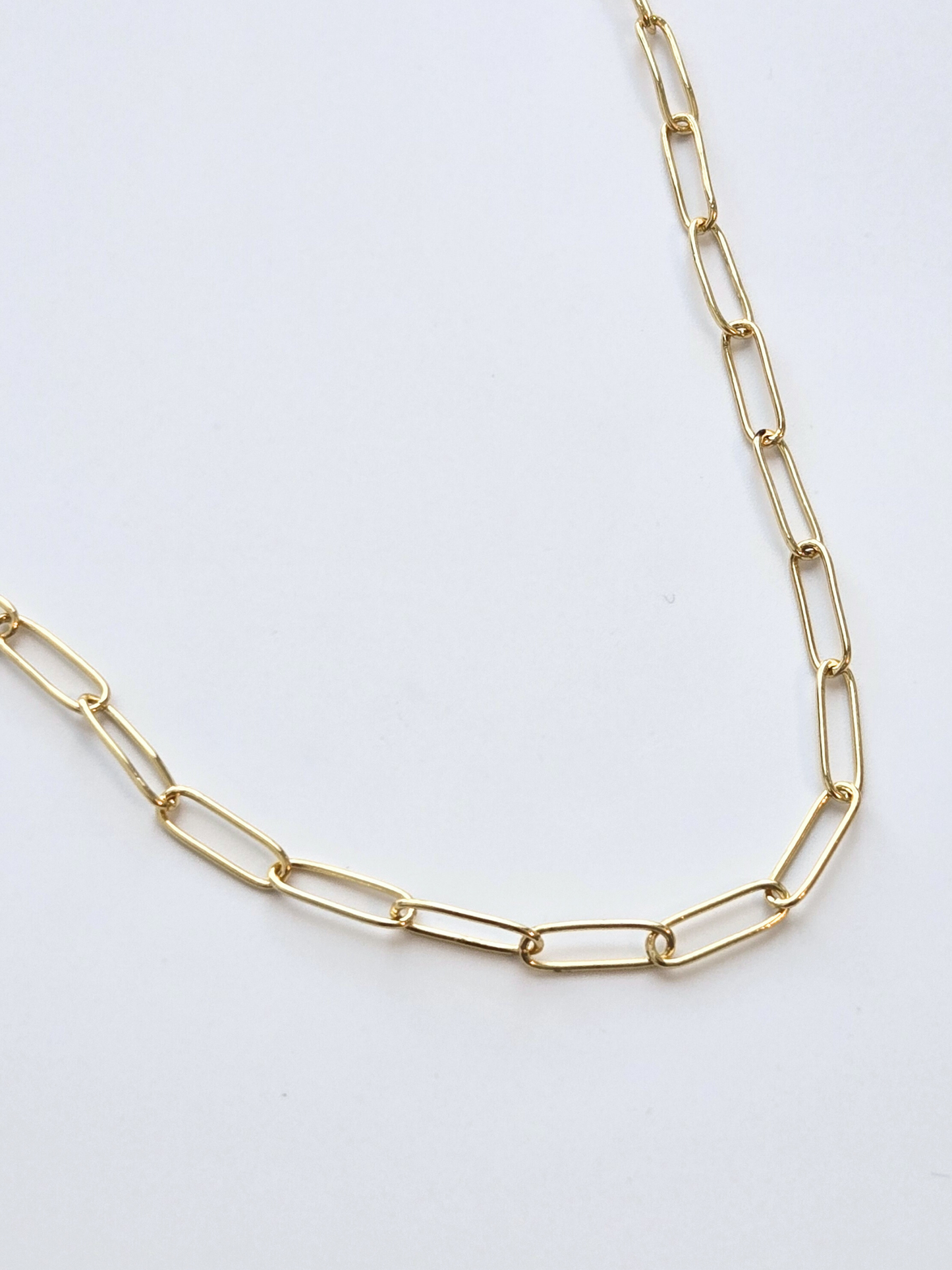 073 | delicate paperclip chain