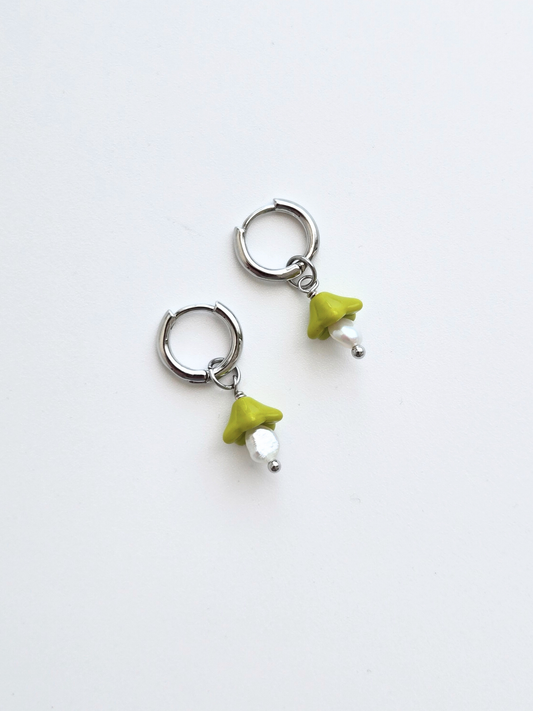 133 | green mushroom pearl earrings - silver