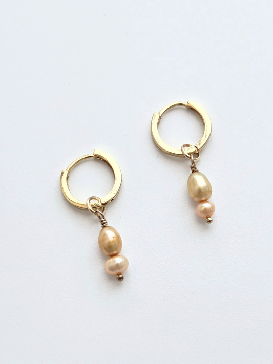 136 | champagne pearl hoop earrings