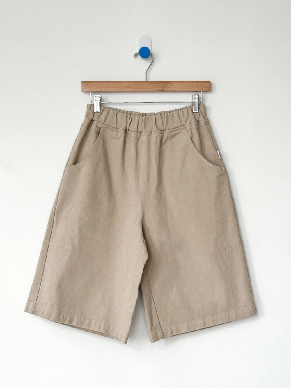 Liam Bermuda Shorts Taupe