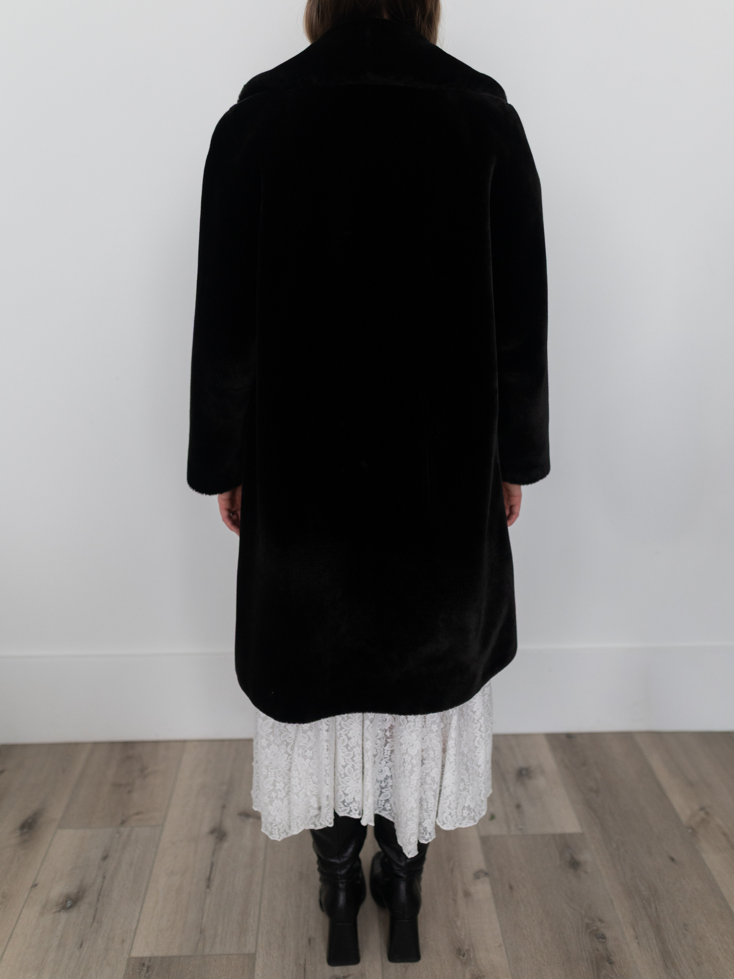 VINTAGE by TUU | Black Faux Fur Midi Jacket (M-L)