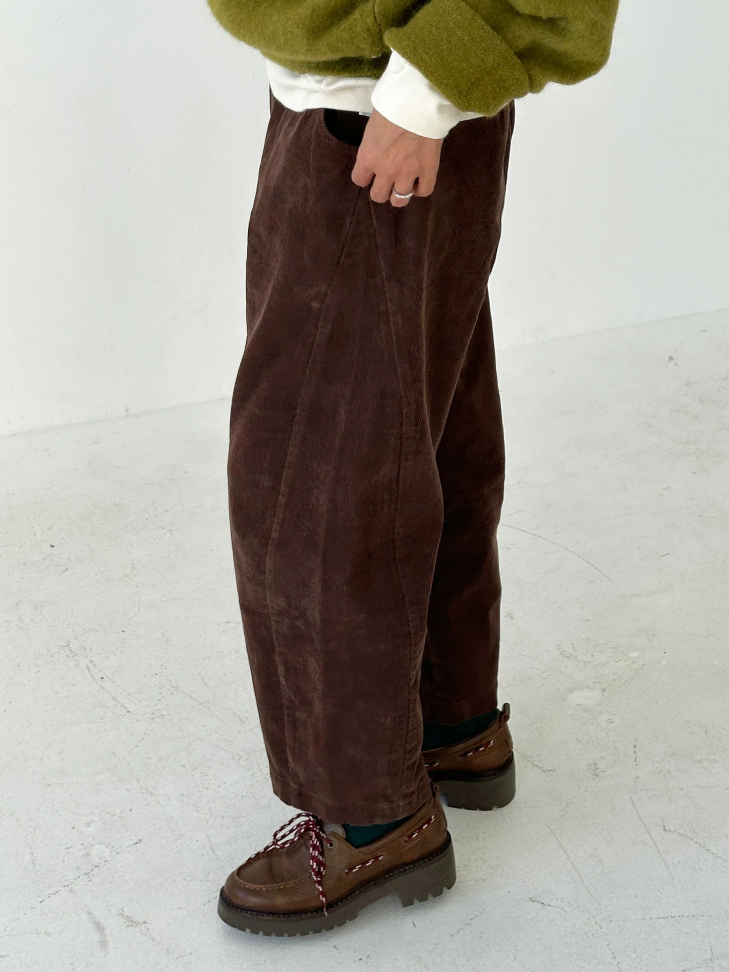 Corduroy Arc Pants | Chocolate