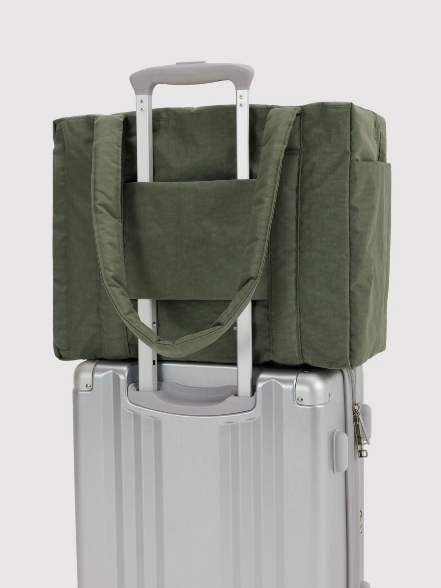 Small Cloud Carry-On Caper