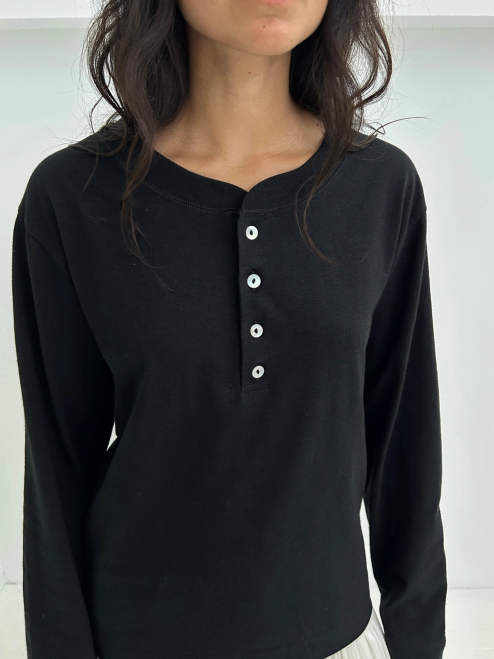 Hemp Bay Henley Top | Black