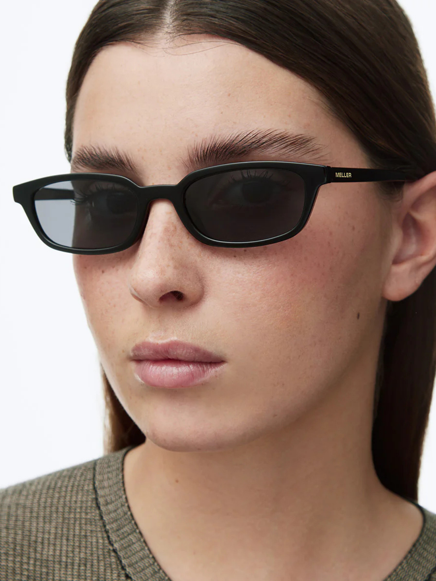 Eru Sunglasses | All Black
